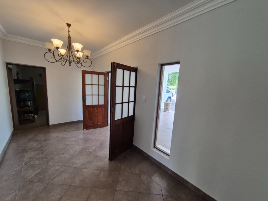 3 Bedroom Property for Sale in Zwavelpoort Gauteng