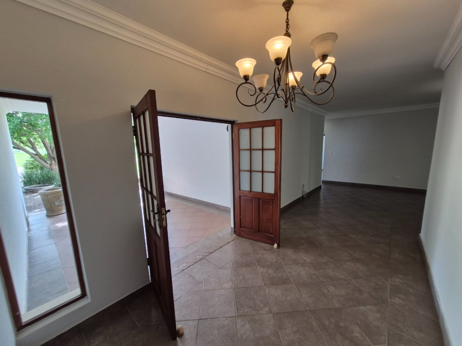 3 Bedroom Property for Sale in Zwavelpoort Gauteng