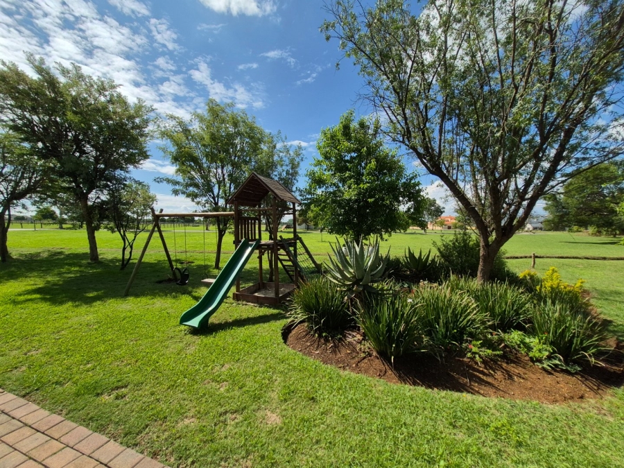 3 Bedroom Property for Sale in Zwavelpoort Gauteng