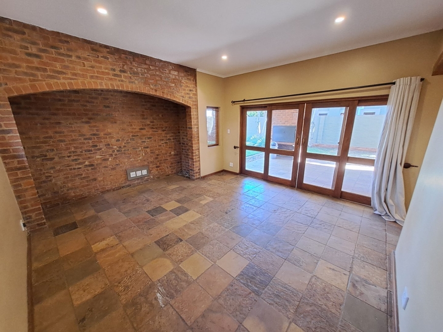 3 Bedroom Property for Sale in Willow Acres Ext 11 Gauteng