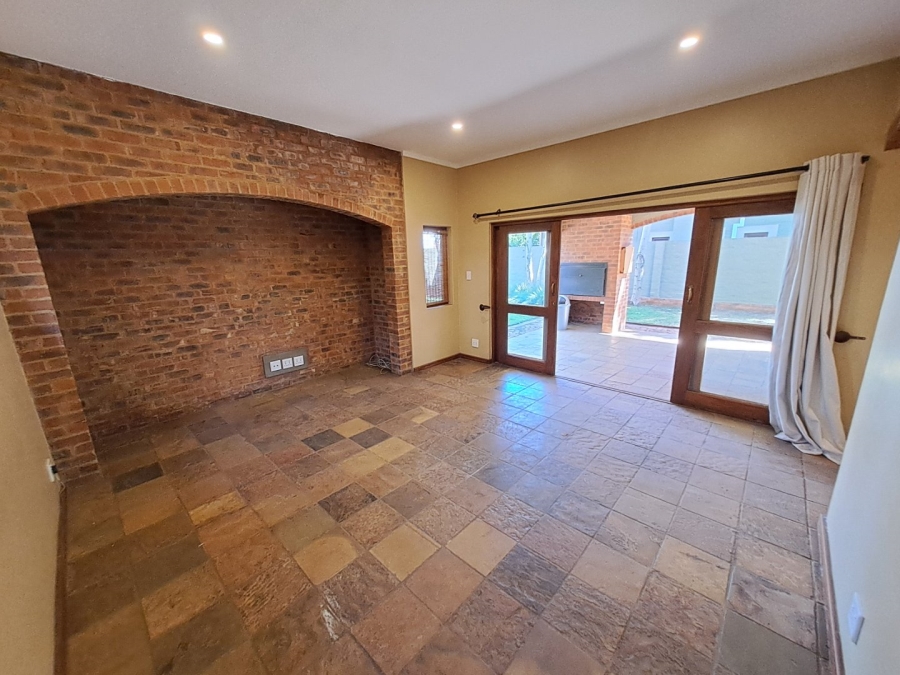 3 Bedroom Property for Sale in Willow Acres Ext 11 Gauteng