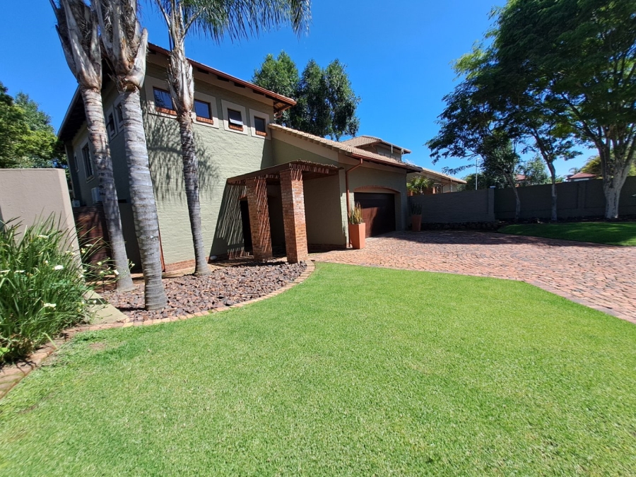 3 Bedroom Property for Sale in Willow Acres Ext 11 Gauteng