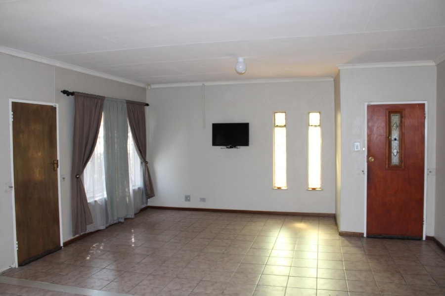 To Let 3 Bedroom Property for Rent in The Reeds Gauteng