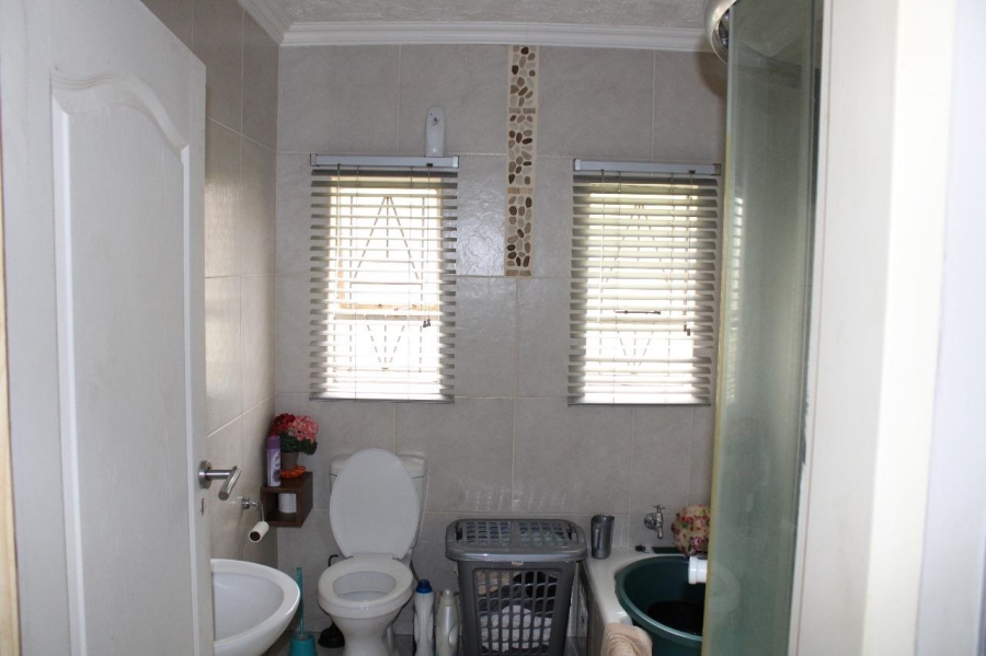 To Let 3 Bedroom Property for Rent in The Reeds Gauteng