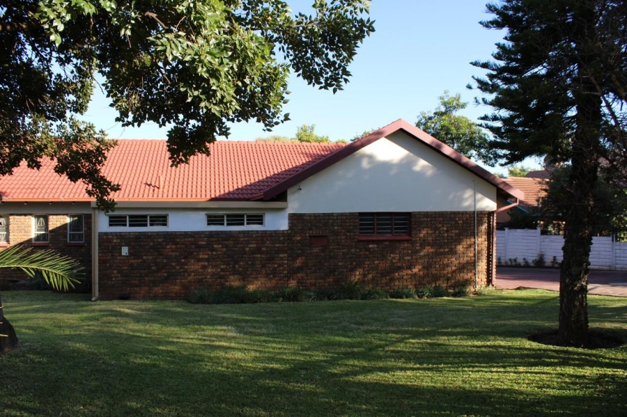 To Let 3 Bedroom Property for Rent in The Reeds Gauteng