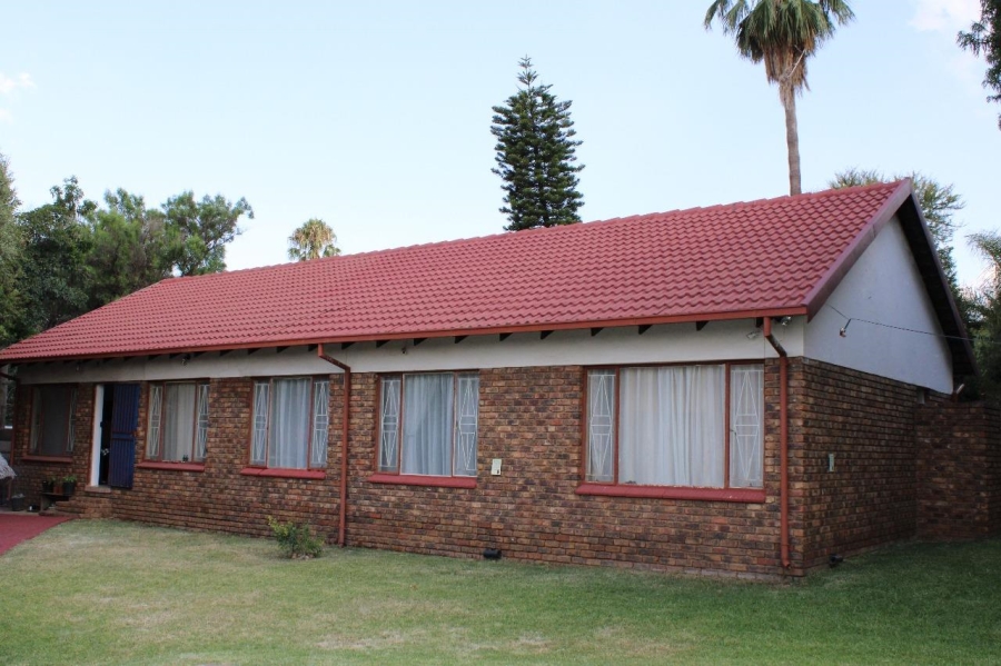 To Let 3 Bedroom Property for Rent in The Reeds Gauteng