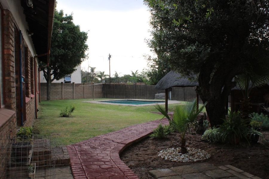 To Let 3 Bedroom Property for Rent in The Reeds Gauteng