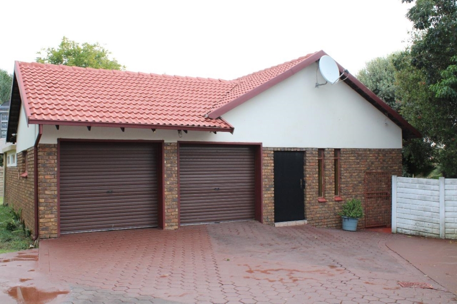 To Let 3 Bedroom Property for Rent in The Reeds Gauteng