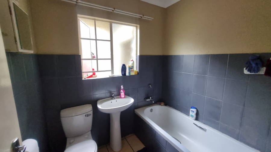 3 Bedroom Property for Sale in The Orchards Gauteng