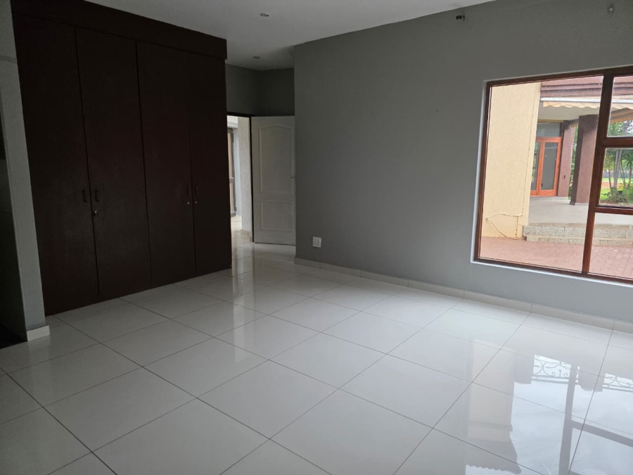 To Let 4 Bedroom Property for Rent in Emfuleni Golf Estate Gauteng