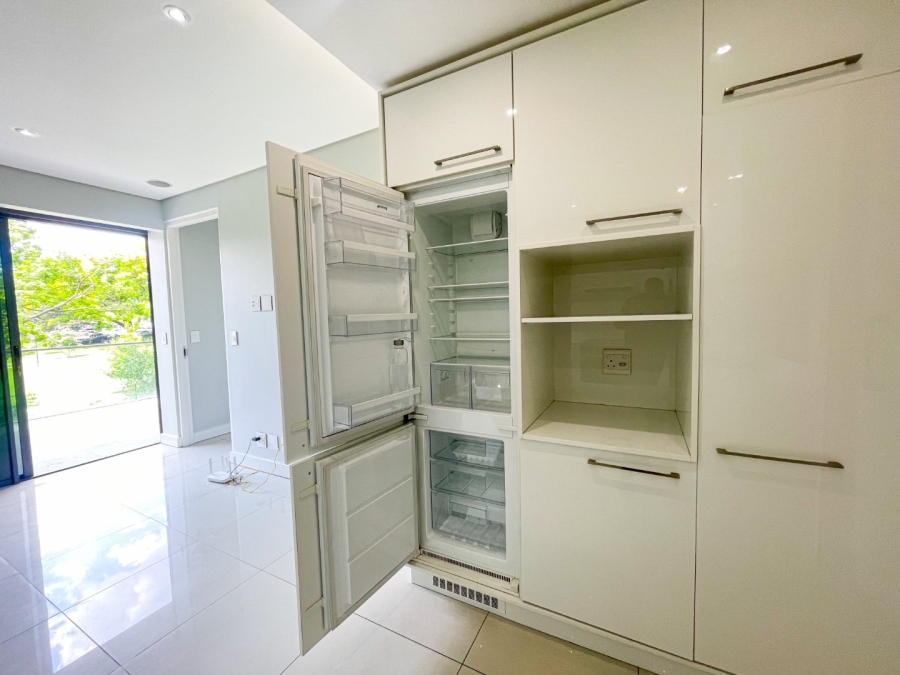 To Let 1 Bedroom Property for Rent in Rosebank Gauteng