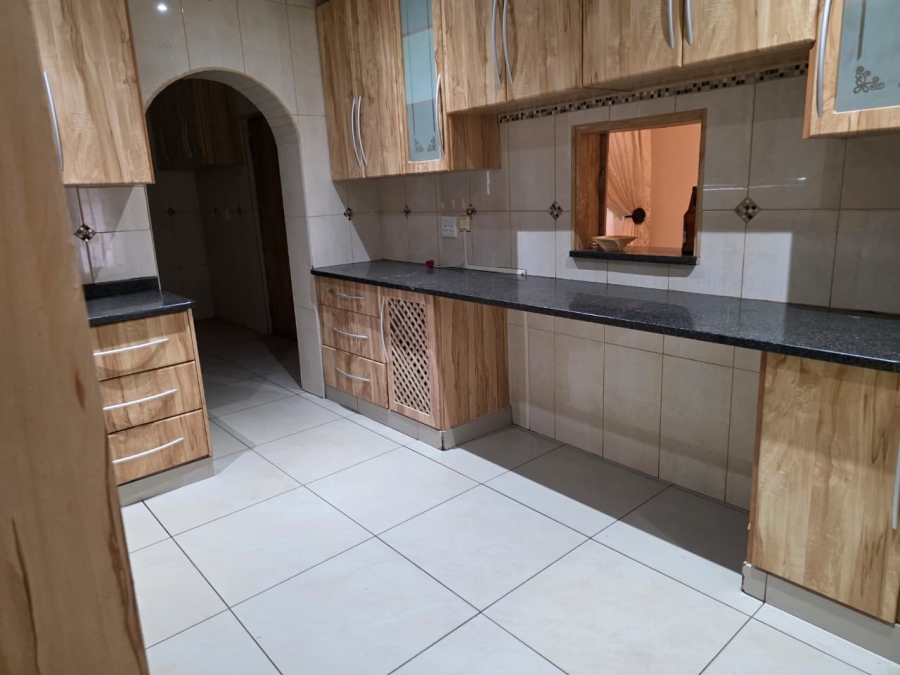 To Let 3 Bedroom Property for Rent in Vanderbijlpark Sw 2 Gauteng