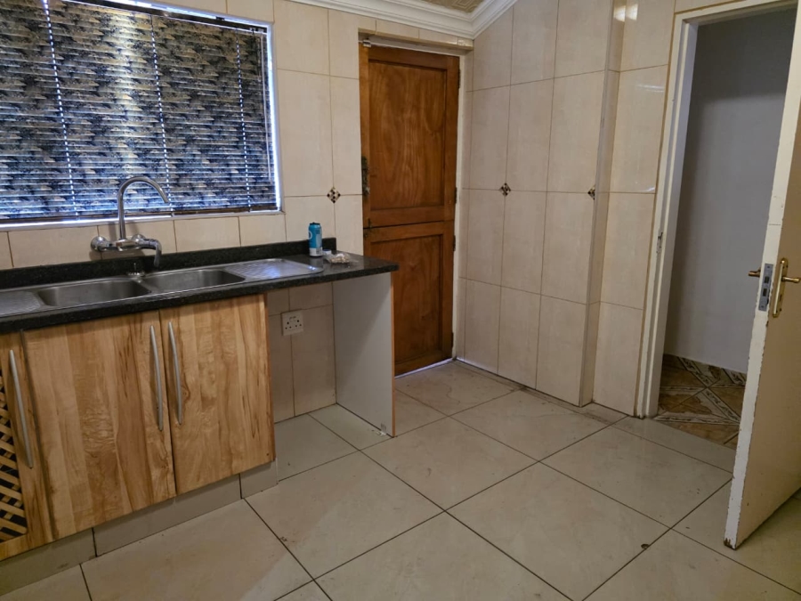 To Let 3 Bedroom Property for Rent in Vanderbijlpark Sw 2 Gauteng