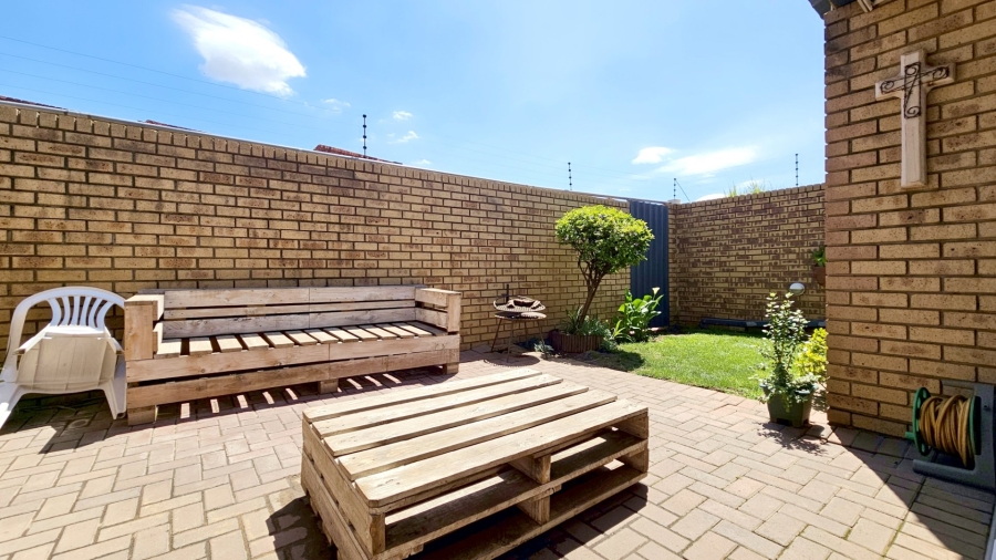 3 Bedroom Property for Sale in Three Rivers Gauteng