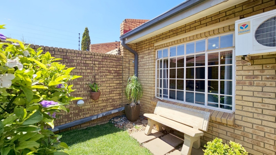 3 Bedroom Property for Sale in Three Rivers Gauteng