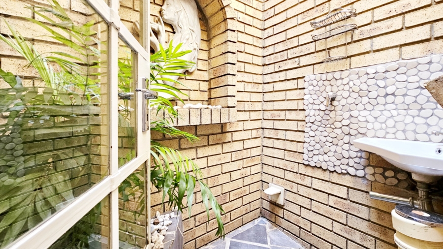 3 Bedroom Property for Sale in Three Rivers Gauteng