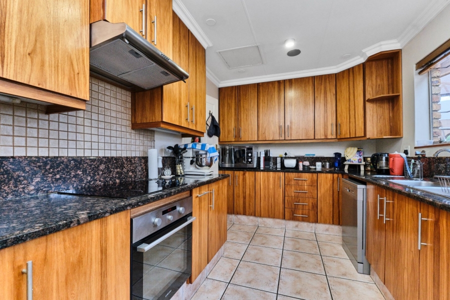 4 Bedroom Property for Sale in Allens Nek Gauteng