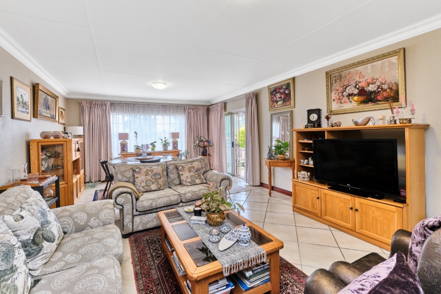 3 Bedroom Property for Sale in Honeydew Manor Gauteng