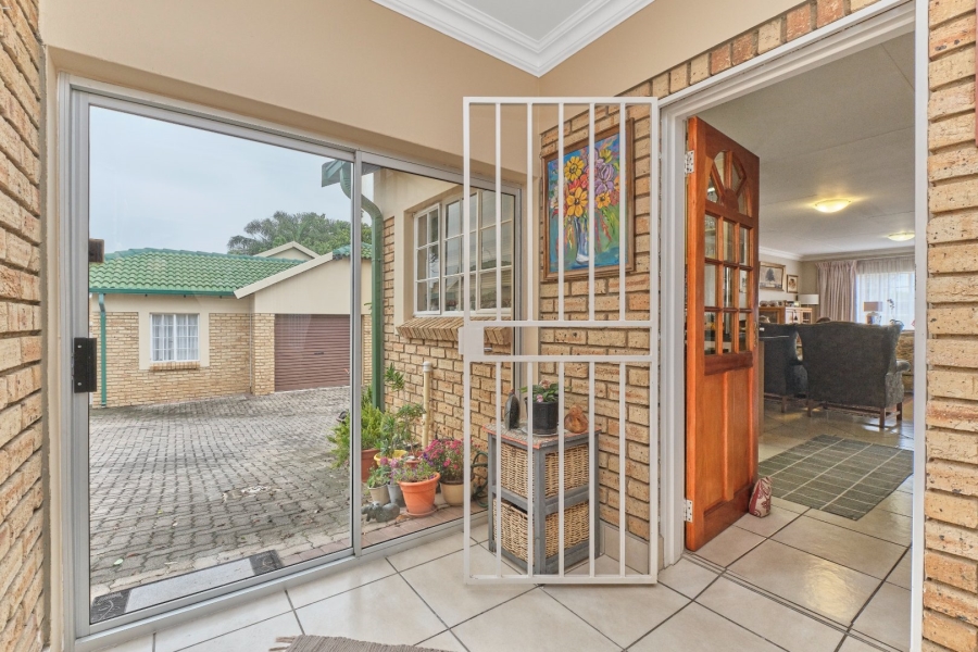3 Bedroom Property for Sale in Honeydew Manor Gauteng