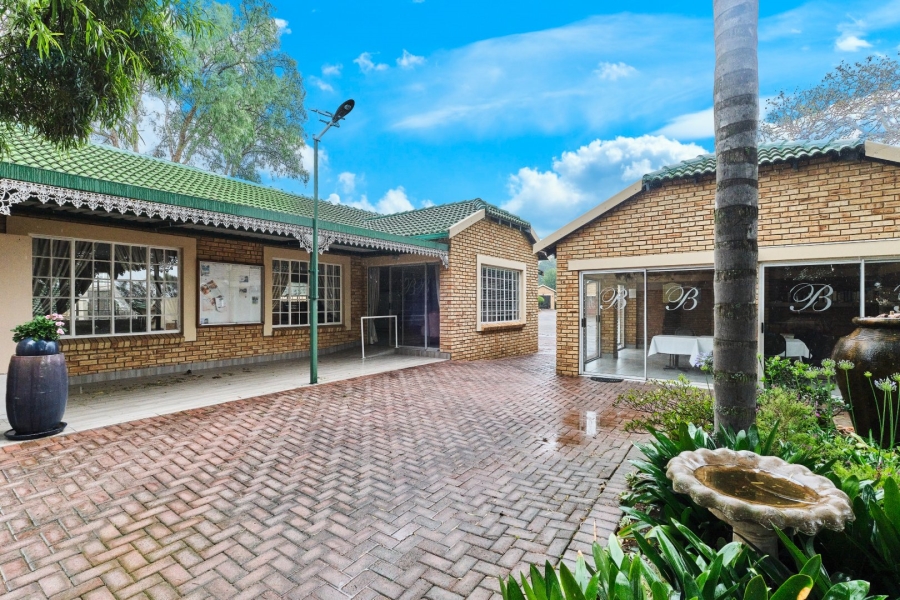 3 Bedroom Property for Sale in Honeydew Manor Gauteng