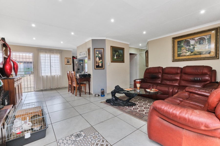 3 Bedroom Property for Sale in Northwold Gauteng