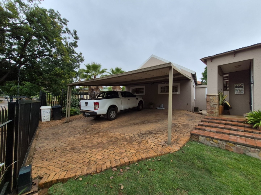 3 Bedroom Property for Sale in Moreleta Park Gauteng