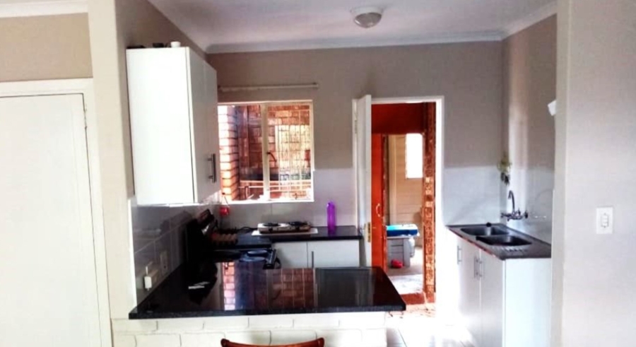 4 Bedroom Property for Sale in Suiderberg Gauteng