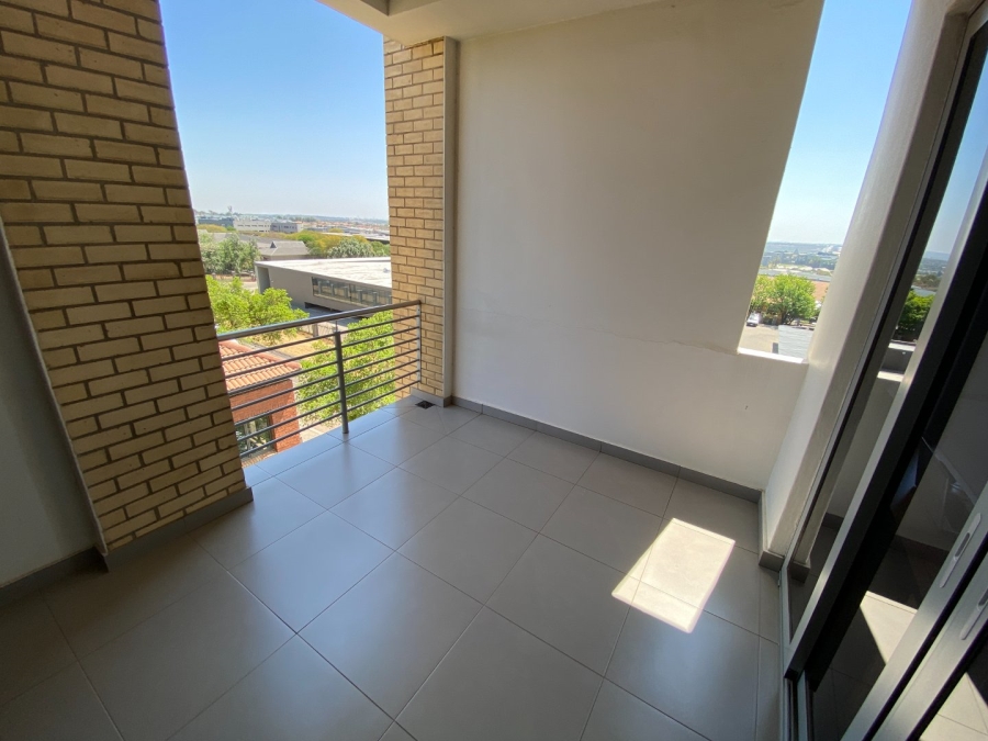 To Let commercial Property for Rent in Midridge Park Gauteng