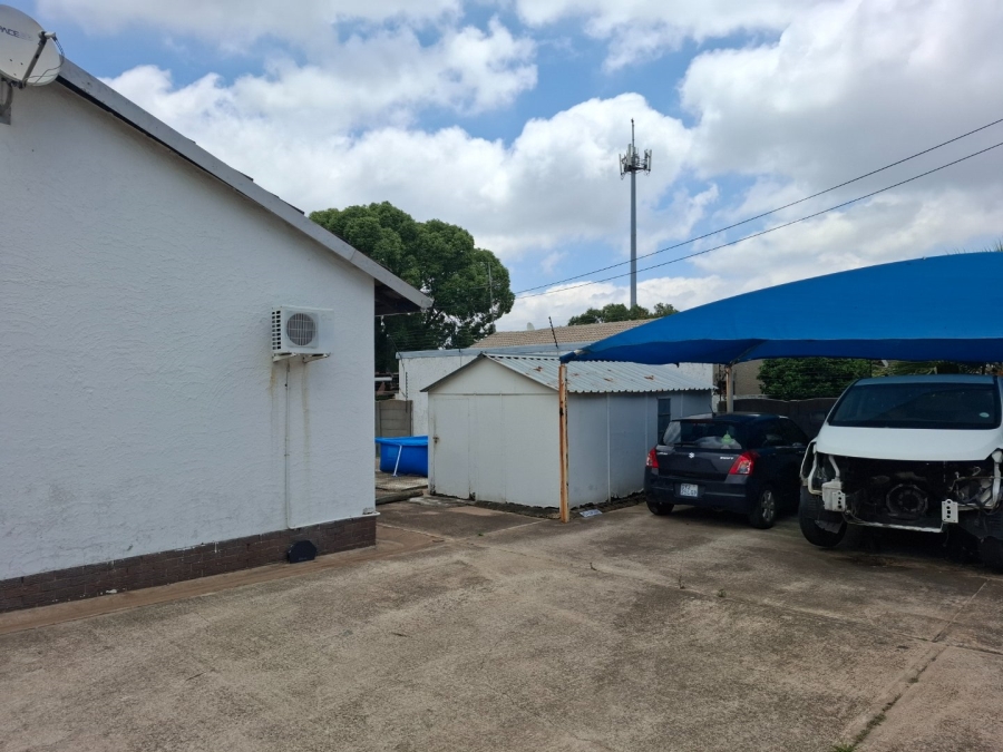 3 Bedroom Property for Sale in Eastleigh Gauteng