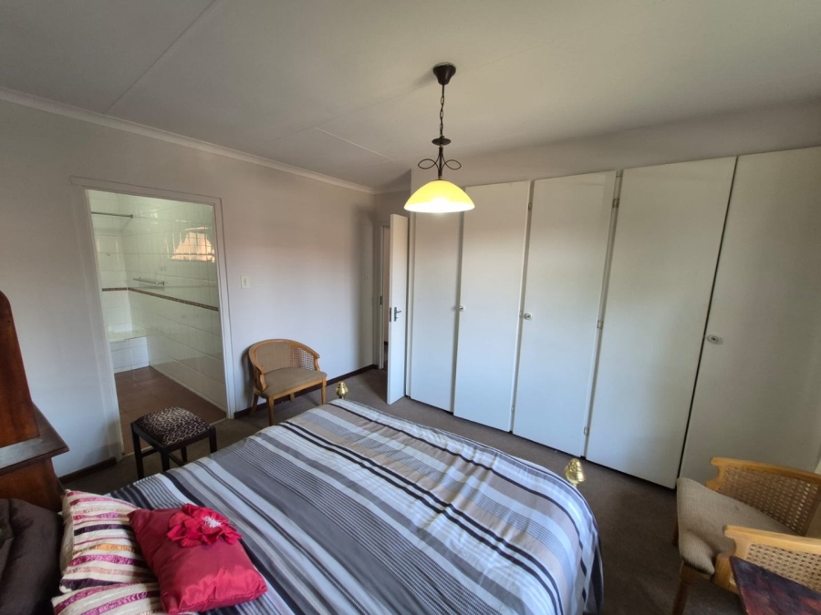 3 Bedroom Property for Sale in Wapadrand Gauteng