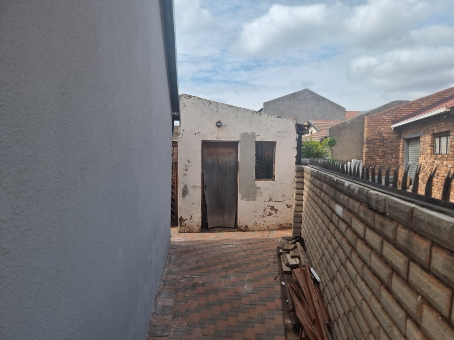 3 Bedroom Property for Sale in Danville Gauteng