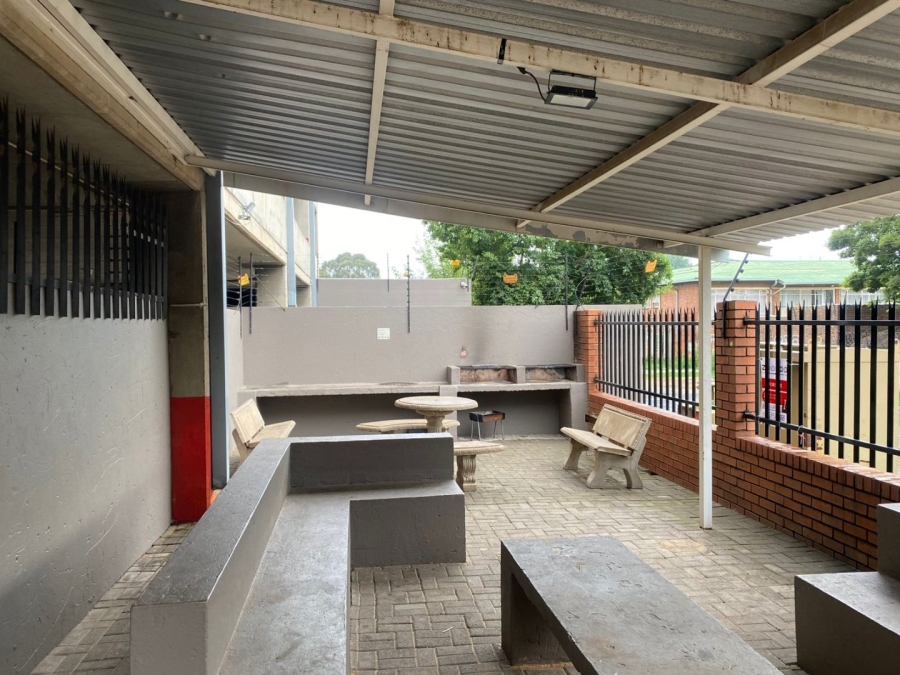 2 Bedroom Property for Sale in Kempton Park Central Gauteng