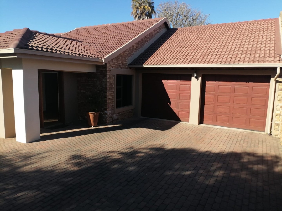 3 Bedroom Property for Sale in Wierdaglen Estate Gauteng