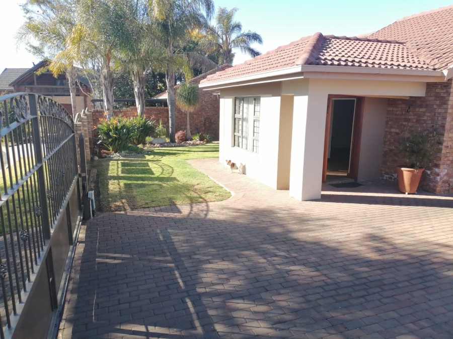 3 Bedroom Property for Sale in Wierdaglen Estate Gauteng