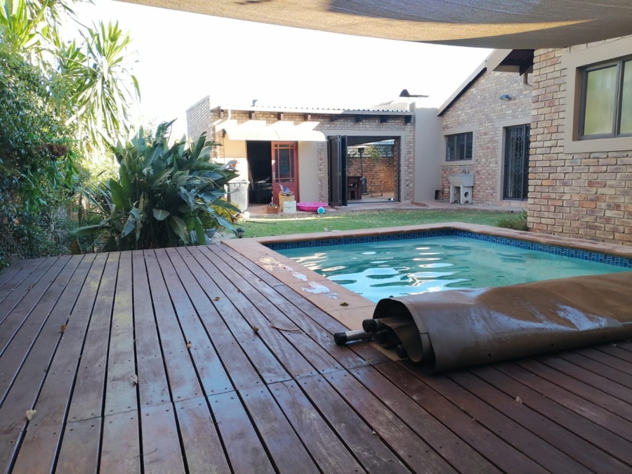 3 Bedroom Property for Sale in Wierdaglen Estate Gauteng