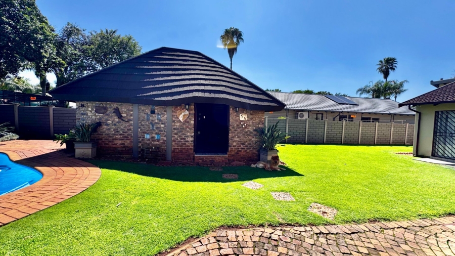 4 Bedroom Property for Sale in Eldoraigne Gauteng