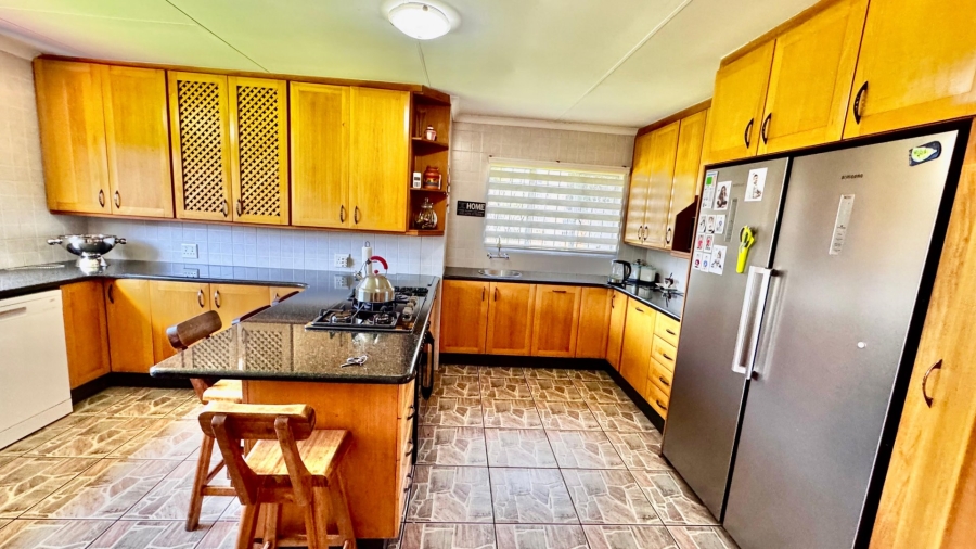4 Bedroom Property for Sale in Eldoraigne Gauteng