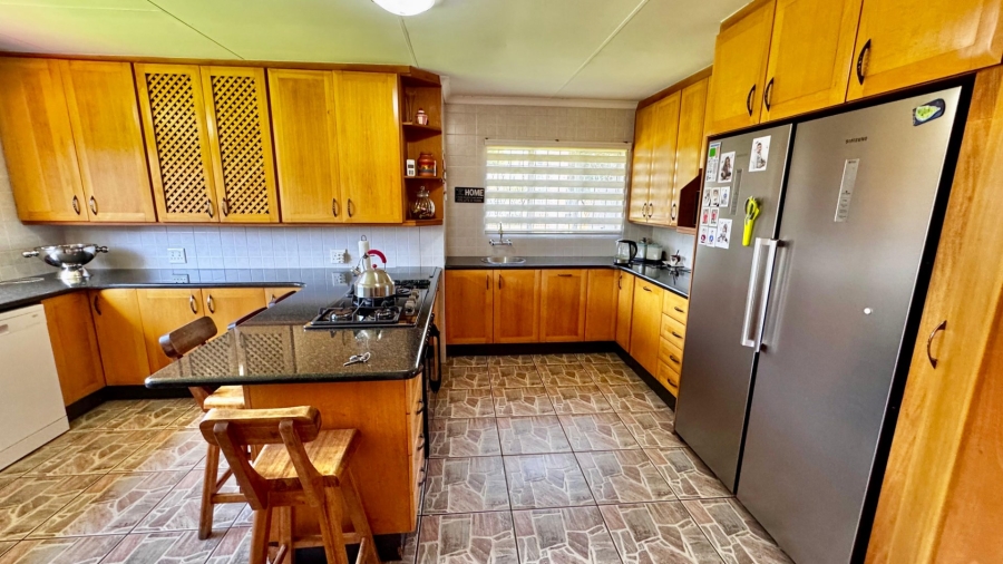 4 Bedroom Property for Sale in Eldoraigne Gauteng