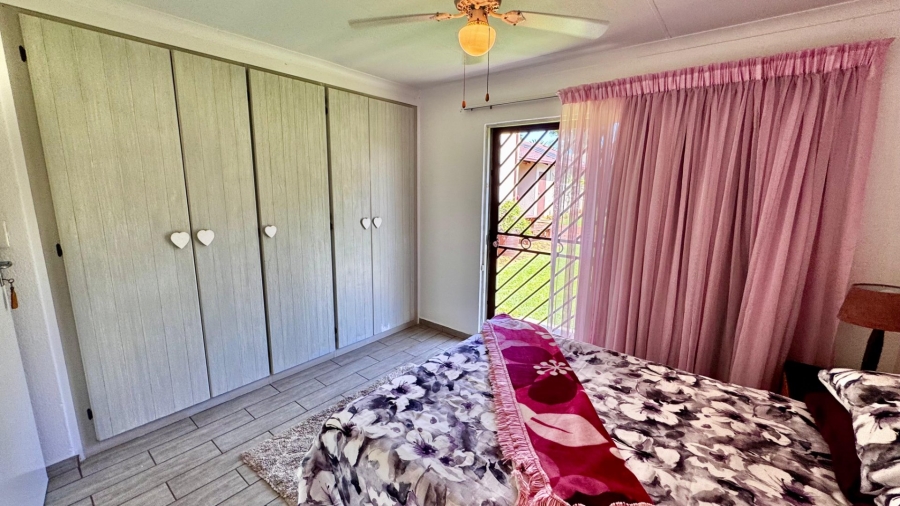 4 Bedroom Property for Sale in Eldoraigne Gauteng