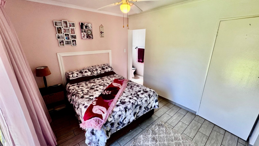 4 Bedroom Property for Sale in Eldoraigne Gauteng