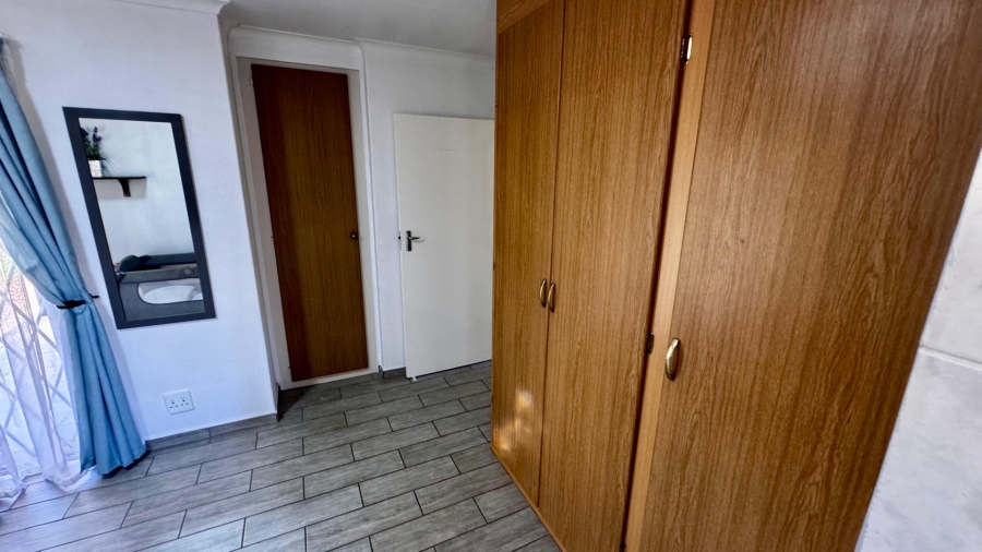 4 Bedroom Property for Sale in Eldoraigne Gauteng