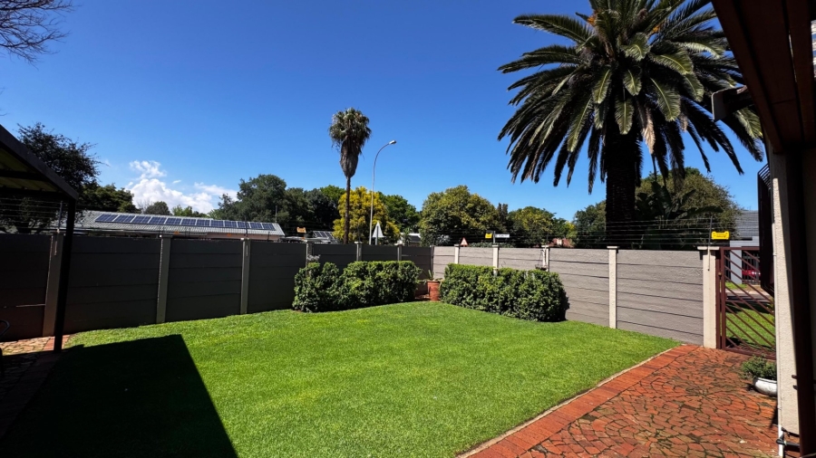 4 Bedroom Property for Sale in Eldoraigne Gauteng