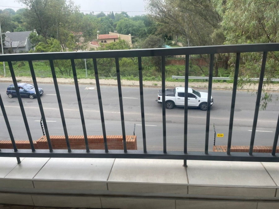 To Let 2 Bedroom Property for Rent in Olivedale Gauteng