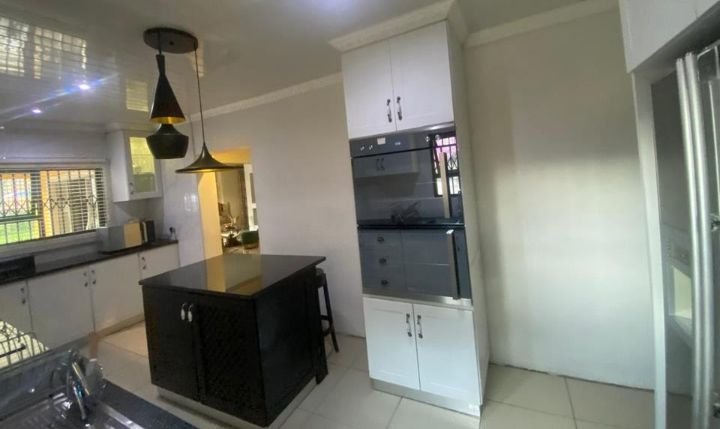 5 Bedroom Property for Sale in Proclamation Hill Gauteng