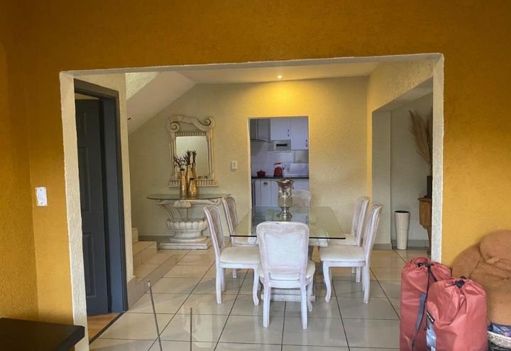 5 Bedroom Property for Sale in Proclamation Hill Gauteng