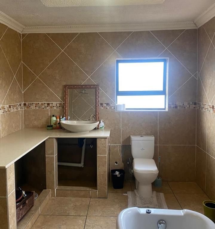 5 Bedroom Property for Sale in Proclamation Hill Gauteng