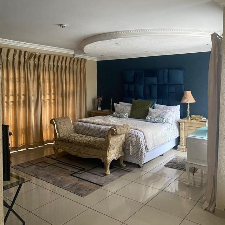 5 Bedroom Property for Sale in Proclamation Hill Gauteng