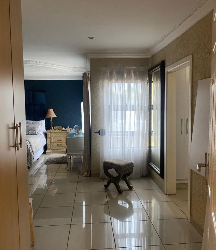 5 Bedroom Property for Sale in Proclamation Hill Gauteng