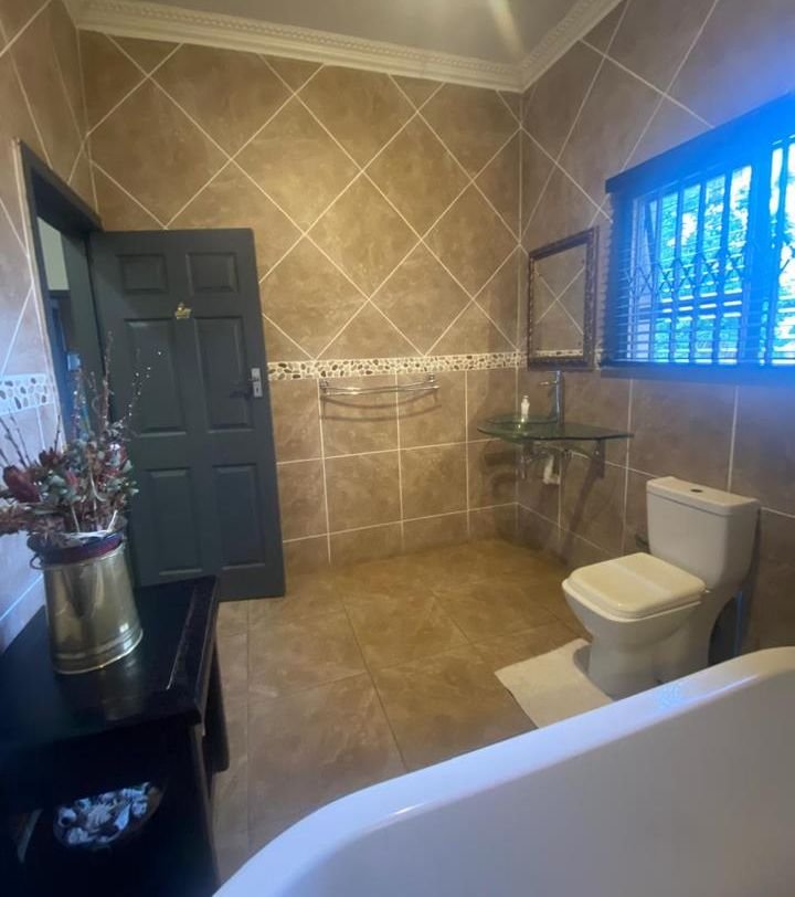 5 Bedroom Property for Sale in Proclamation Hill Gauteng