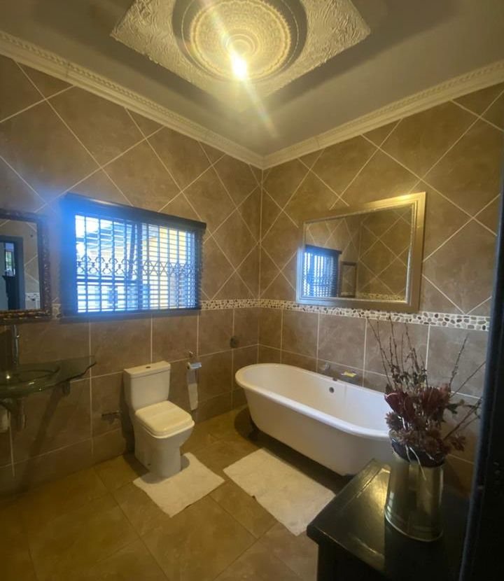 5 Bedroom Property for Sale in Proclamation Hill Gauteng